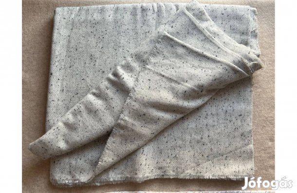 Méteráru, textil (flanel) szürke, fekete mintás csomag