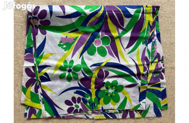 Méteráru, textil (karton) lila virágos