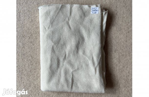 Méteráru, textil (kötött jellegű pamut) krémszín csomag