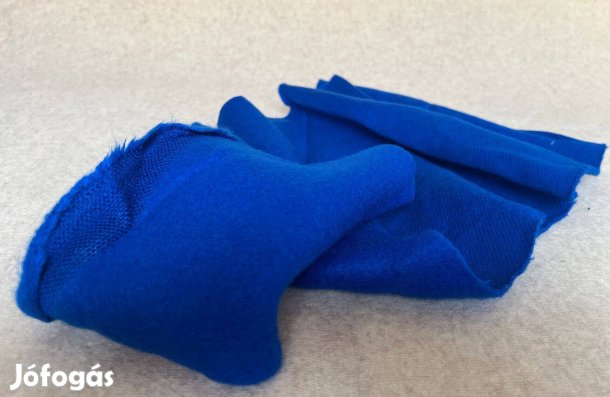Méteráru textil (bundás) királykék 1db