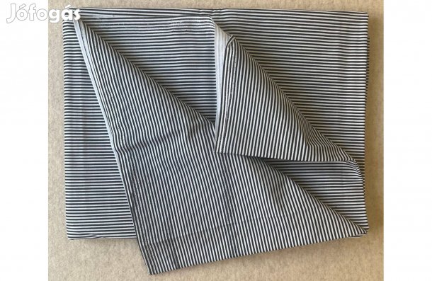 Méteráru textil (karton) fekete, fehér csíkos