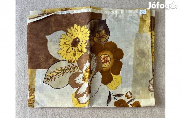 Méteráru textil (karton) virágos