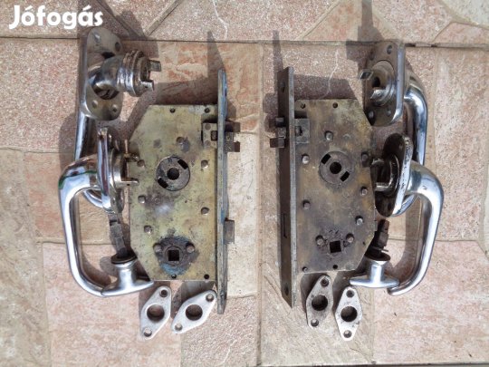 Metró átjáró ajtó zárszerkezetek eladó