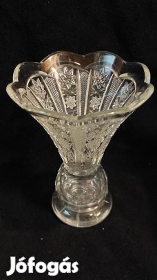 Metszett kristály váza