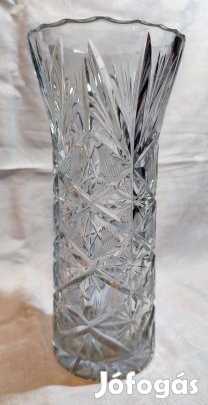 Metszett mintás üveg váza