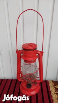 Meva 860 petróleumlámpa, piros