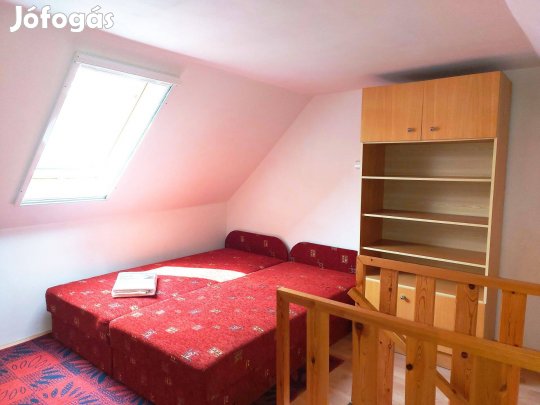 Mézeskalács házikó kiadó Dunaföldváron!