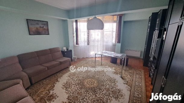 Mezőhegyesi 88 nm-es lakás eladó