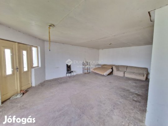 Mezőkomáromi 69 nm-es ház eladó