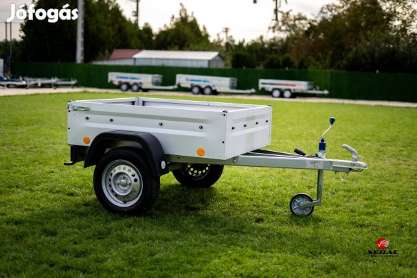 Mezőkövesden új kisméretű utánfutó (132x106cm) akciósan 299.000 Ft