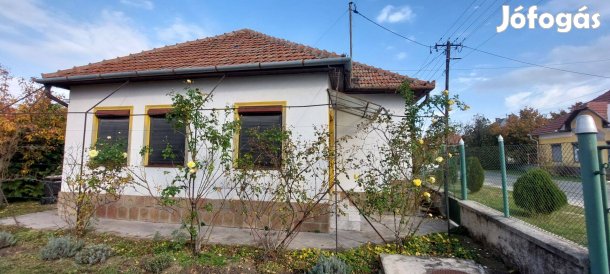 Mezőkövesdi családi ház