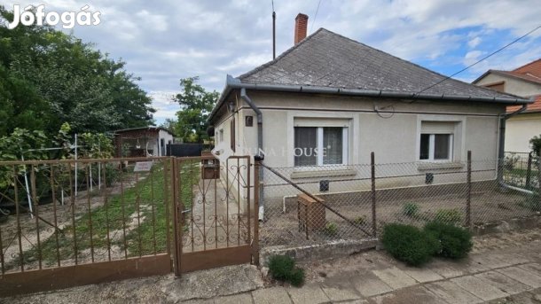 Mezőszentgyörgyi 100 nm-es ház eladó