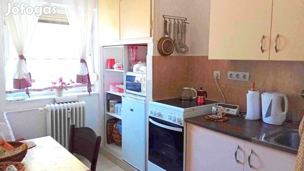 Mezőtúr központjában 35 nm -es azonnal költözhető lakás eladó !