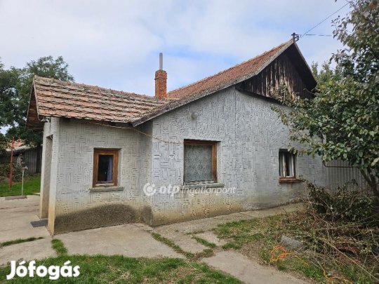 Mezőtúri 40 nm-es ház eladó