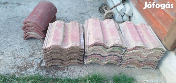 Mezőtúri Altek 2 betoncserép eladó