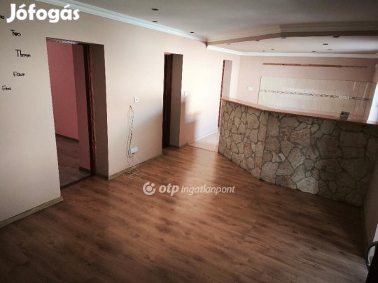 Mezőtúri eladó 85 nm-es ház