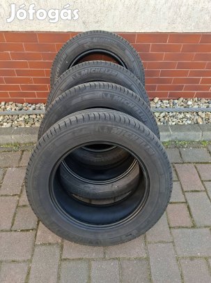 Michelin 235/60R17C X Green