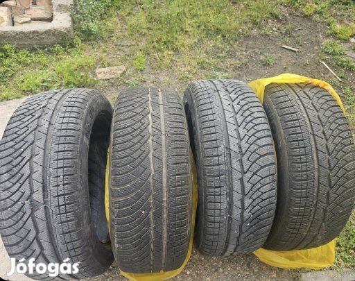 Michelin Alpin 225/50 R18" Teli Szett 