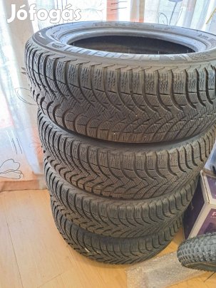 Michelin Alpin A4 téligumik 185/65R15