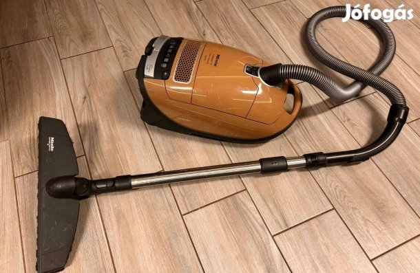 Miele C3 Parquet Prémium porszívó 1600W