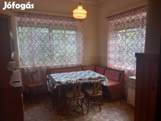 Mikepércsi 70 nm-es ház eladó