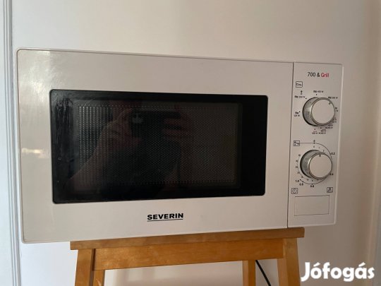 Mikrohullámú sütő, alig használt