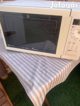 Mikrohullámú sütő és grill