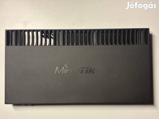 Mikrotik RB4011iGS+RM router 10 db Gb ethernet porttal eladó!
