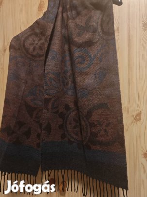 Milanóban vásárolt új vajpuha Felíciani téli sál különlegesség