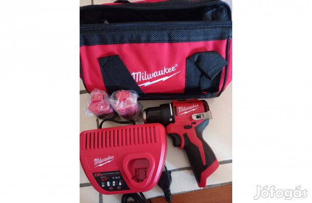 Milwaukee M12Blddrc fúrócsavarozó szett
