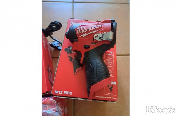 Milwaukee M12 FID2-0 Fuel akkus ütvecsavarozó