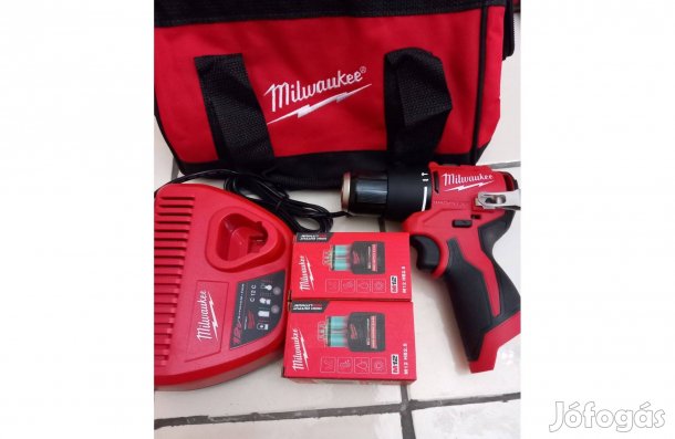 Milwaukee M12 Ütvefúró-behajtó szett