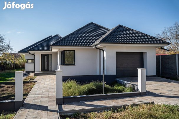 Minden ami kényelem Józsán jó helyen földszintes új építésű nettó168nm