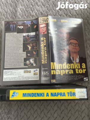 Mindenki a napra tör vhs kistok gengszeres