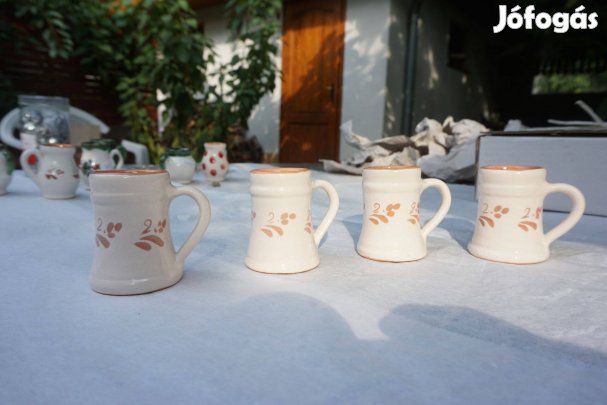 Mini túri kerámia sörös krigli alföldi virág mintával eladó dísznek