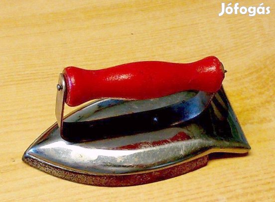 Miniatűr utazóvasaló, gyermekkori emlék