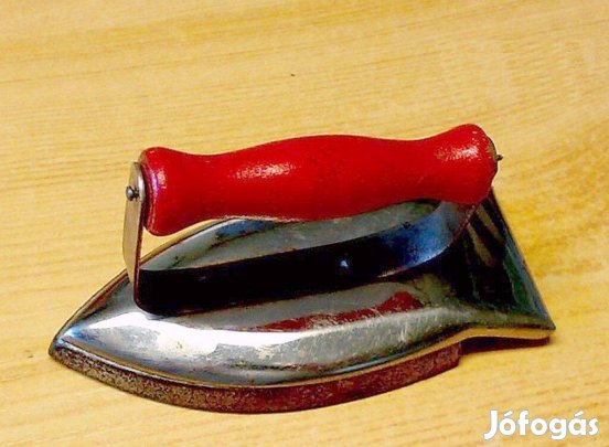 Miniatűr utazóvasaló, gyermekkori emlék