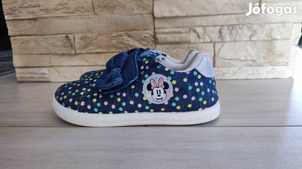 Minnie Mouse kislány vászoncipő, 29-es, bth: 18.4 cm 3000 Ft