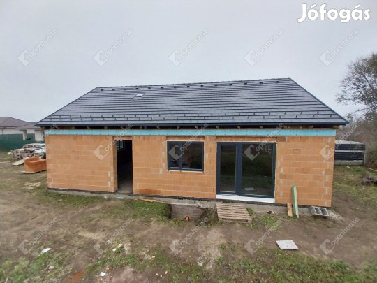 Minőség, Korszerűség, Magas műszaki tartalom, egy helyen.