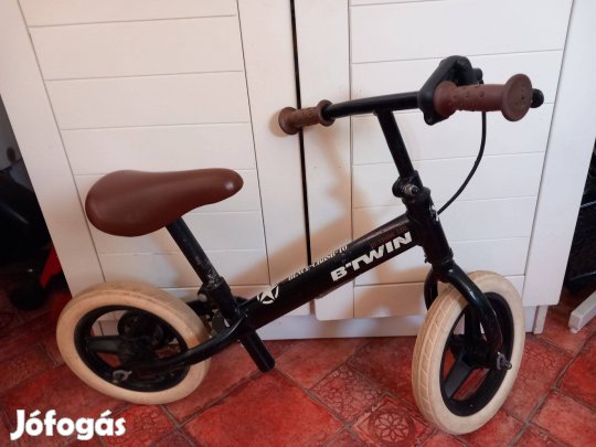 Minőségi Btwin futó bicigli Bince TR8SR10" 3-5 éveseknek