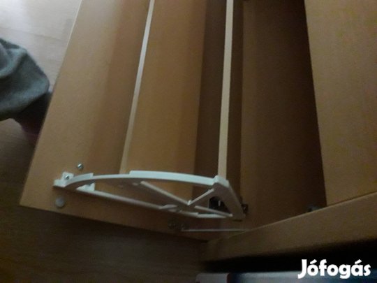 Minőségi  komód eladó 