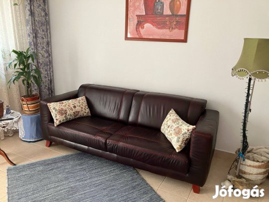 Minőségi antik burgundi bőr ülőgarnitúra fotellel megkímélt állapotban