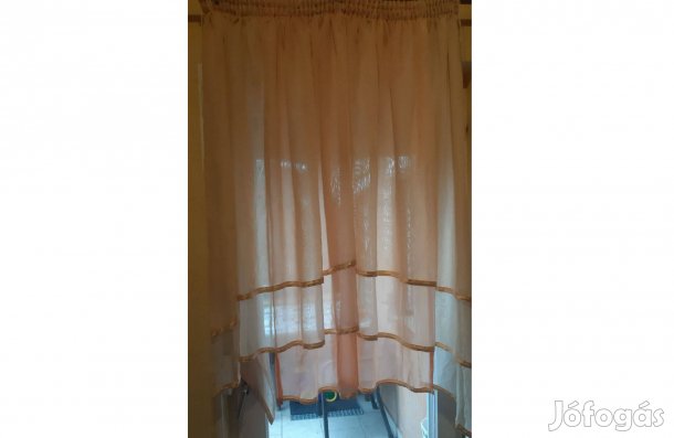 Minőségi csináltatott 2 db függöny és 2 db sötétítő ablakra, csomagban