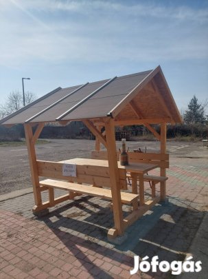 Minőségi lucfenyő kerti kiülő