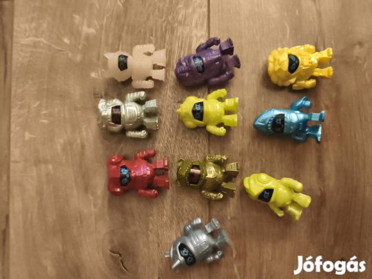 Minőségi műanyag figurák (10db)