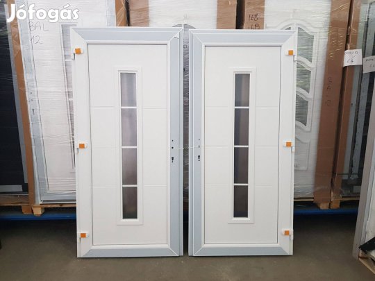 Mintás bejárati ajtó Ingyen szállítva 98x208 cm -garanciával