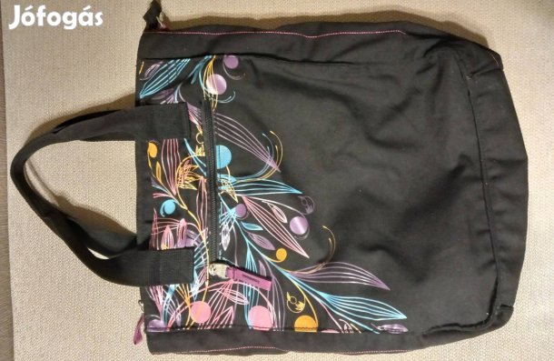 Mintás kézitáska