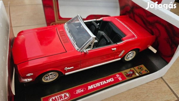 Mira Modells Ford Mustang 1965 1/18