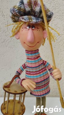 Misi Mókus lepkefogó báb 32 cm