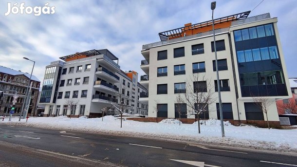 Miskolc Dayka Apartmen Gardenben 73 m2-es 1em-i lakás garázzsal kiadó!